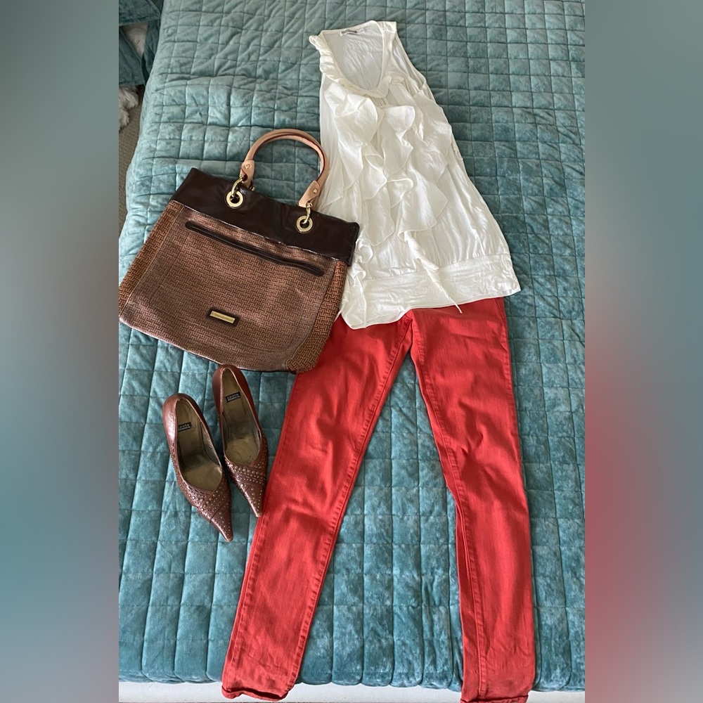 Complete outfit for $85 or $30 pants, $40 for bag, $30 for heels & $18 for top!